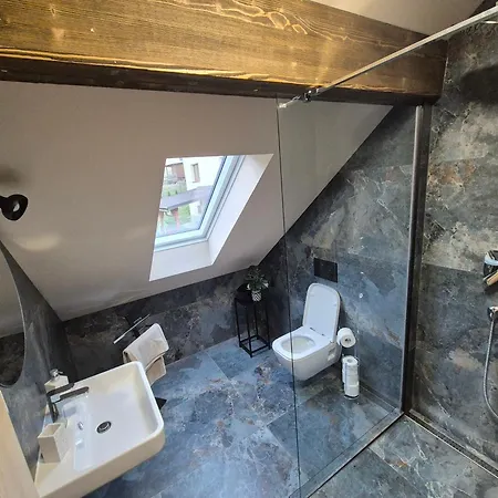 Limi Lodge Oscadnica