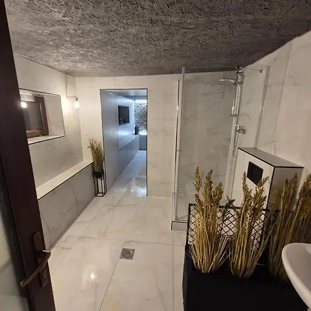 Jaktstuga Limi Oscadnica